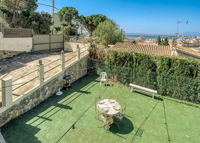 Vakantiehuis House In With Pool Near La Punta