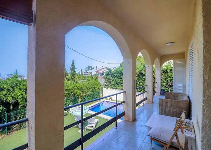 House In With Pool Near La Punta Vakantiehuis Roses
