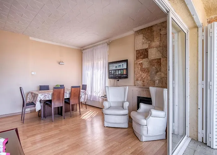 House In With Pool Near La Punta Vakantiehuis Roses