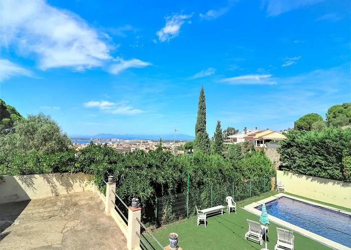 House In With Pool Near La Punta *